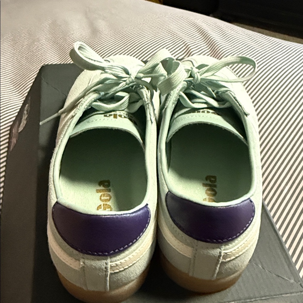 Women’s Gola sneakers size 9 - Picture 2 of 4